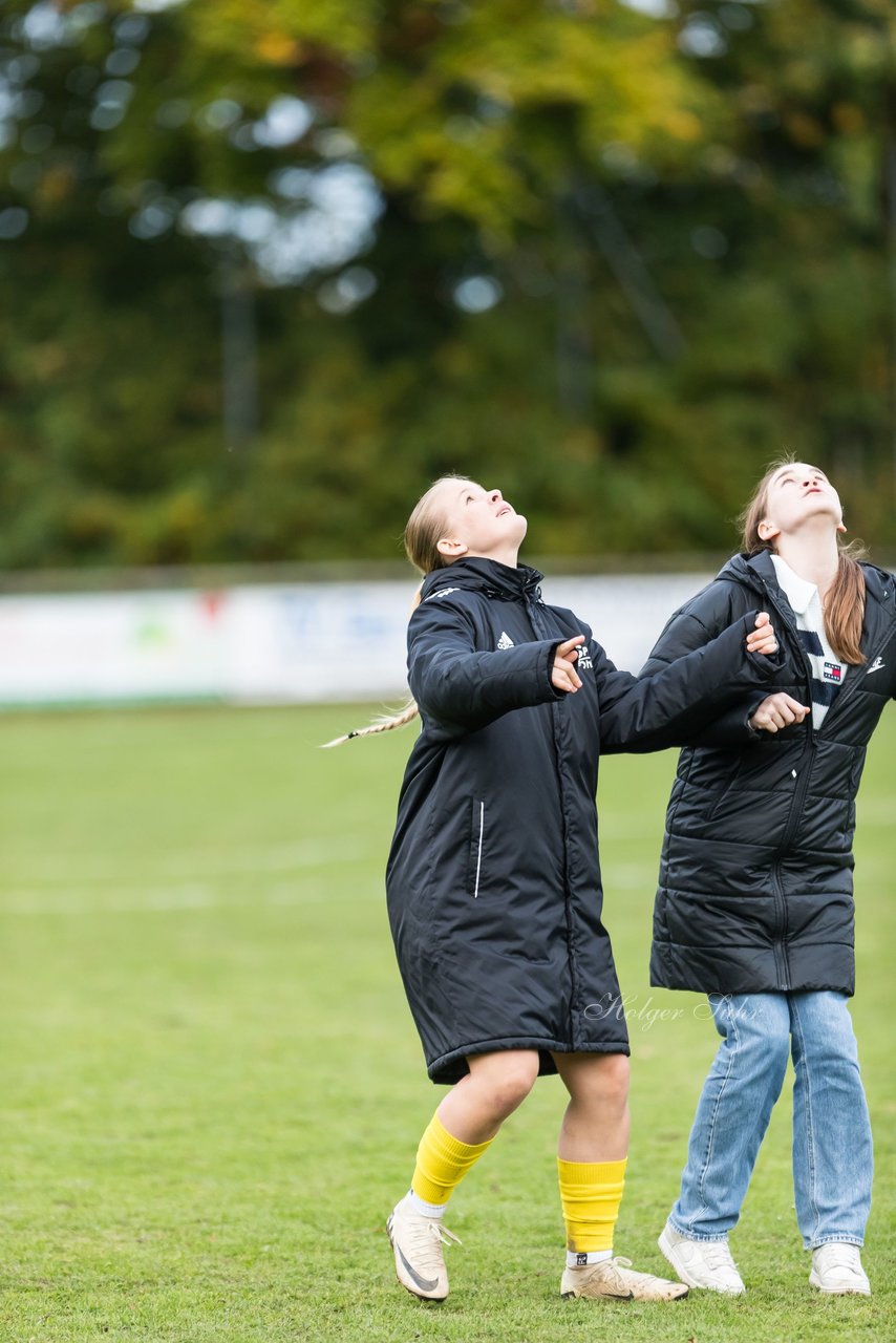 Bild 340 - F Merkur Hademarschen - SV Frisia 03 Risum Lindholm : Ergebnis: 0:1